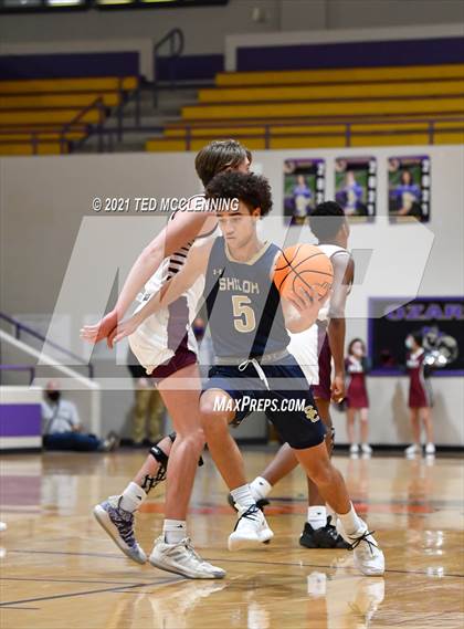 Thumbnail 3 in Morrilton vs Shiloh Christian (AAA 4A Regional First Round) photogallery.