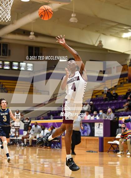 Thumbnail 3 in Morrilton vs Shiloh Christian (AAA 4A Regional First Round) photogallery.