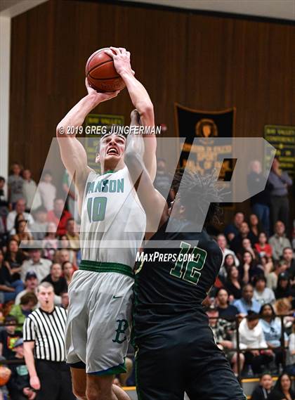 Thumbnail 3 in Moreau Catholic @ Branson (CIF NorCal D1 Regional Semi-Final) photogallery.