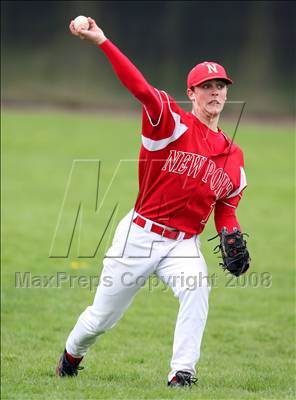 Thumbnail 3 in Newport @ Sammamish photogallery.