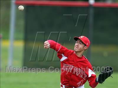 Thumbnail 3 in Newport @ Sammamish photogallery.