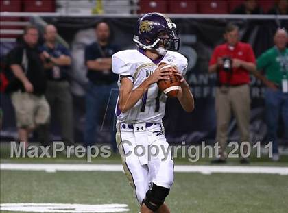 Thumbnail 3 in Marquette vs. Eureka (Great American Football Classic) photogallery.