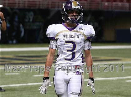 Thumbnail 2 in Marquette vs. Eureka (Great American Football Classic) photogallery.