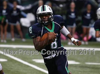 Thumbnail 1 in Marquette vs. Eureka (Great American Football Classic) photogallery.