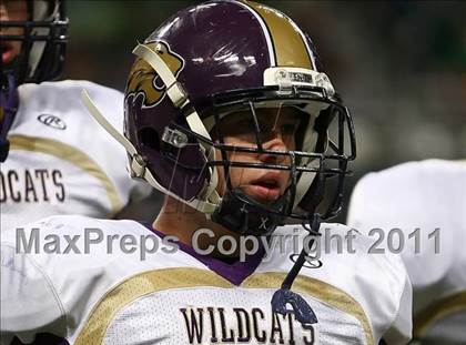 Thumbnail 3 in Marquette vs. Eureka (Great American Football Classic) photogallery.
