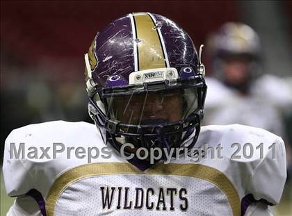Thumbnail 3 in Marquette vs. Eureka (Great American Football Classic) photogallery.