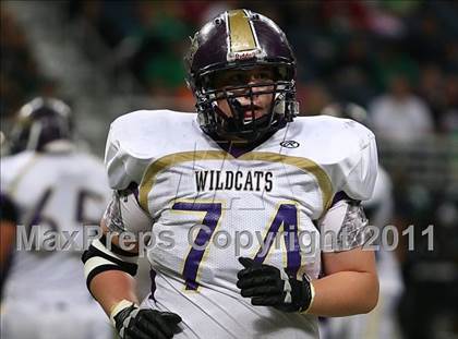 Thumbnail 1 in Marquette vs. Eureka (Great American Football Classic) photogallery.