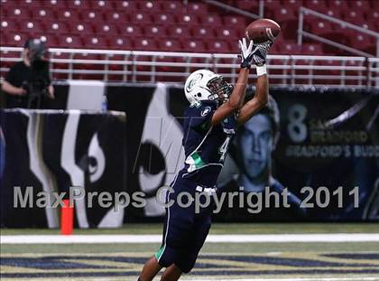 Thumbnail 1 in Marquette vs. Eureka (Great American Football Classic) photogallery.