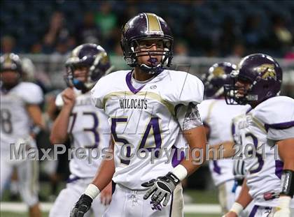 Thumbnail 2 in Marquette vs. Eureka (Great American Football Classic) photogallery.