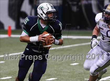 Thumbnail 2 in Marquette vs. Eureka (Great American Football Classic) photogallery.