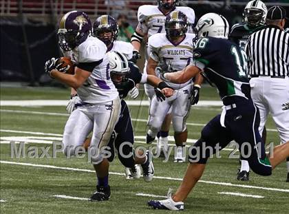 Thumbnail 1 in Marquette vs. Eureka (Great American Football Classic) photogallery.