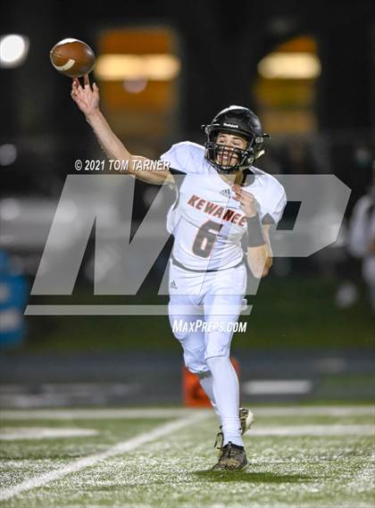 Thumbnail 2 in Kewanee @ Newman Central Catholic photogallery.