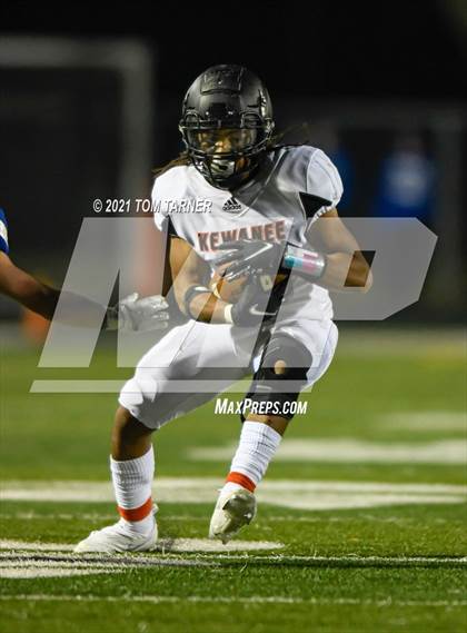 Thumbnail 2 in Kewanee @ Newman Central Catholic photogallery.