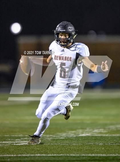 Thumbnail 1 in Kewanee @ Newman Central Catholic photogallery.