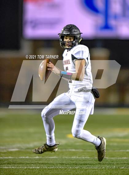 Thumbnail 3 in Kewanee @ Newman Central Catholic photogallery.