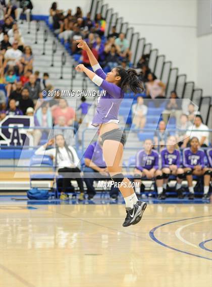 Thumbnail 3 in St. Anthony vs. Notre Dame (CIF SS D7 Final ) photogallery.