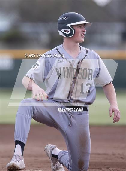 Thumbnail 2 in Windsor vs Rancho Cotate photogallery.