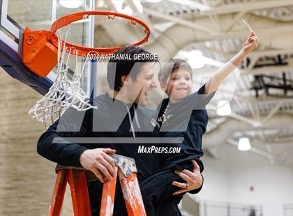 Thumbnail 2 in Lincoln Southeast @ Creighton Prep (NSAA District A-5 Final) photogallery.