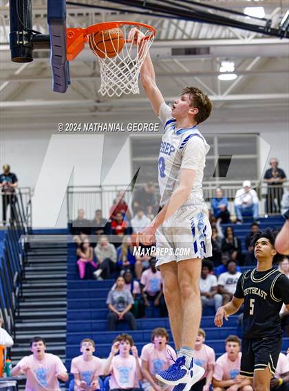 Thumbnail 2 in Lincoln Southeast @ Creighton Prep (NSAA District A-5 Final) photogallery.