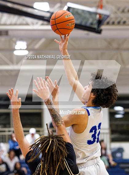 Thumbnail 3 in Lincoln Southeast @ Creighton Prep (NSAA District A-5 Final) photogallery.