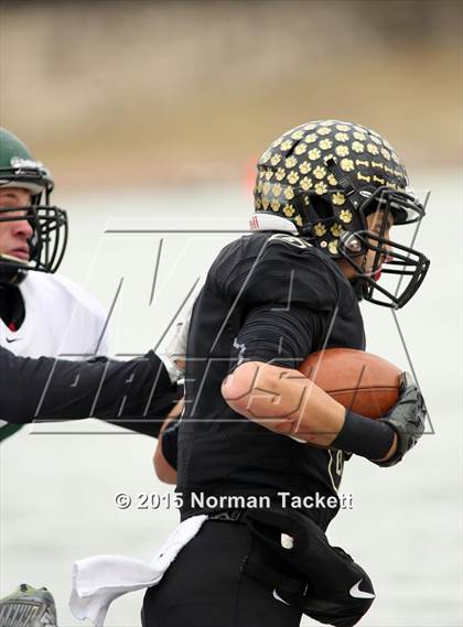Thumbnail 2 in Derby vs. Blue Valley (KSHSAA 6A Final) photogallery.
