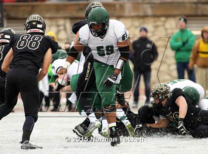 Thumbnail 2 in Derby vs. Blue Valley (KSHSAA 6A Final) photogallery.