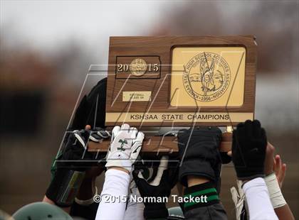 Thumbnail 3 in Derby vs. Blue Valley (KSHSAA 6A Final) photogallery.