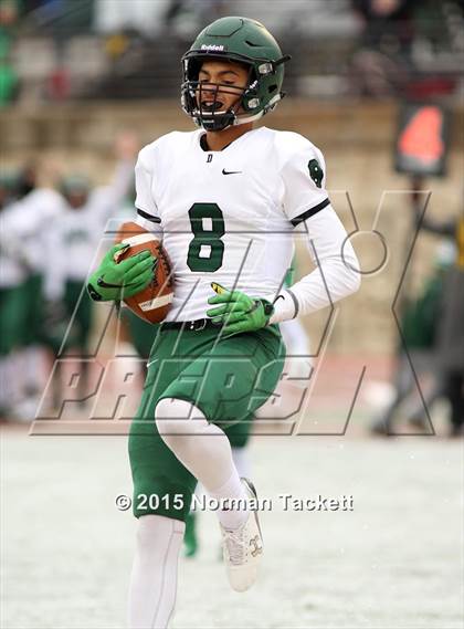 Thumbnail 3 in Derby vs. Blue Valley (KSHSAA 6A Final) photogallery.