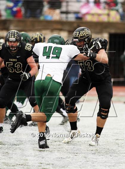 Thumbnail 1 in Derby vs. Blue Valley (KSHSAA 6A Final) photogallery.