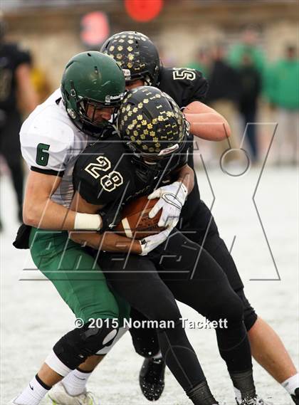 Thumbnail 3 in Derby vs. Blue Valley (KSHSAA 6A Final) photogallery.
