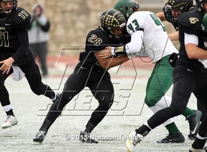 Thumbnail 2 in Derby vs. Blue Valley (KSHSAA 6A Final) photogallery.