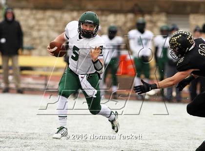 Thumbnail 1 in Derby vs. Blue Valley (KSHSAA 6A Final) photogallery.