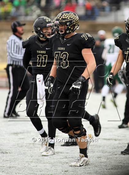 Thumbnail 2 in Derby vs. Blue Valley (KSHSAA 6A Final) photogallery.