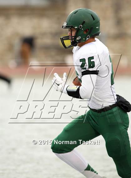 Thumbnail 2 in Derby vs. Blue Valley (KSHSAA 6A Final) photogallery.