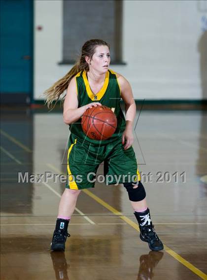 Thumbnail 2 in Yorba Linda vs Royal (Santa Barbara Tournament of Champions) photogallery.