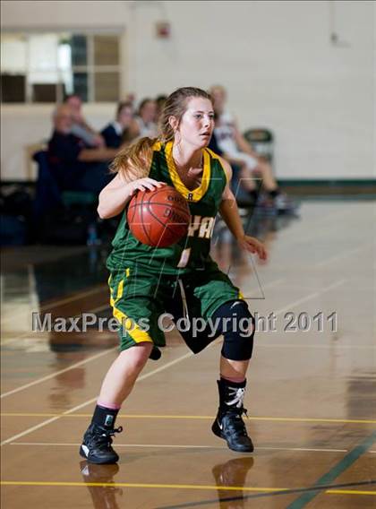 Thumbnail 2 in Yorba Linda vs Royal (Santa Barbara Tournament of Champions) photogallery.