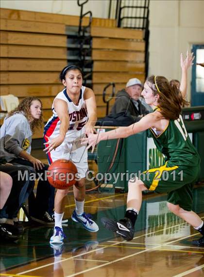 Thumbnail 2 in Yorba Linda vs Royal (Santa Barbara Tournament of Champions) photogallery.