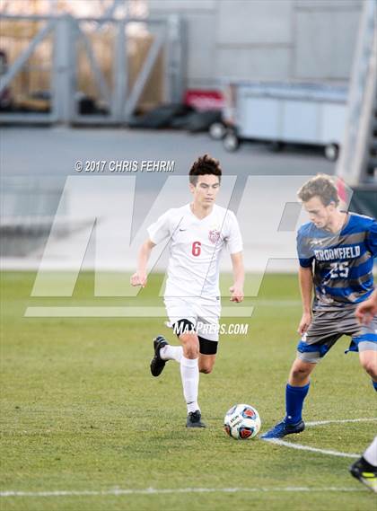 Thumbnail 3 in Denver East vs. Broomfield (CHSAA 5A Final) photogallery.