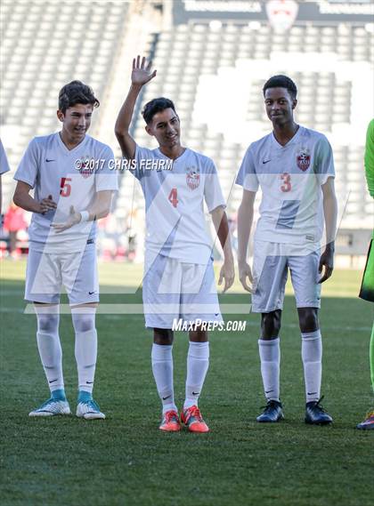 Thumbnail 3 in Denver East vs. Broomfield (CHSAA 5A Final) photogallery.