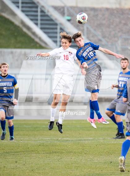 Thumbnail 3 in Denver East vs. Broomfield (CHSAA 5A Final) photogallery.