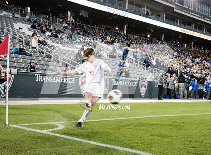 Thumbnail 1 in Denver East vs. Broomfield (CHSAA 5A Final) photogallery.