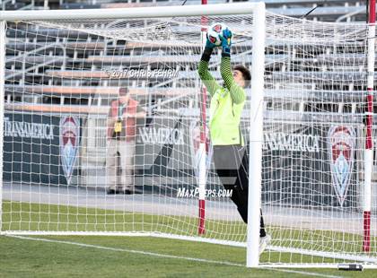 Thumbnail 1 in Denver East vs. Broomfield (CHSAA 5A Final) photogallery.