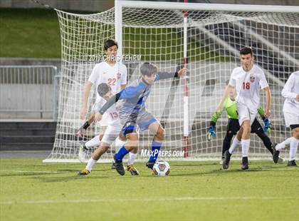 Thumbnail 3 in Denver East vs. Broomfield (CHSAA 5A Final) photogallery.