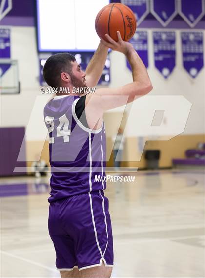 Thumbnail 3 in Miller vs. Trimble (OHSSA South East District Division IV Sectional) photogallery.