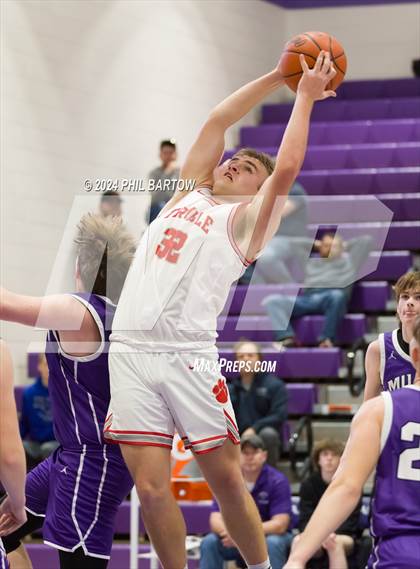 Thumbnail 1 in Miller vs. Trimble (OHSSA South East District Division IV Sectional) photogallery.