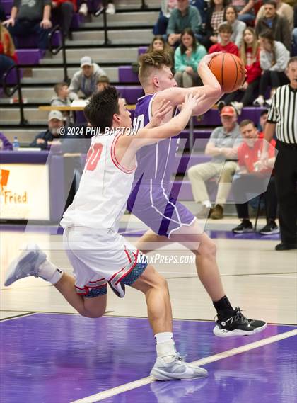 Thumbnail 1 in Miller vs. Trimble (OHSSA South East District Division IV Sectional) photogallery.