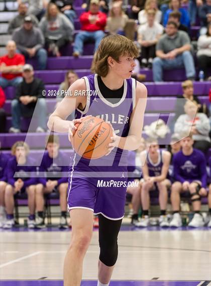 Thumbnail 3 in Miller vs. Trimble (OHSSA South East District Division IV Sectional) photogallery.