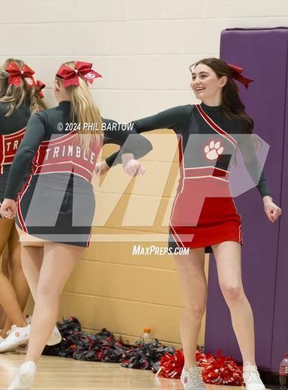 Thumbnail 2 in Miller vs. Trimble (OHSSA South East District Division IV Sectional) photogallery.