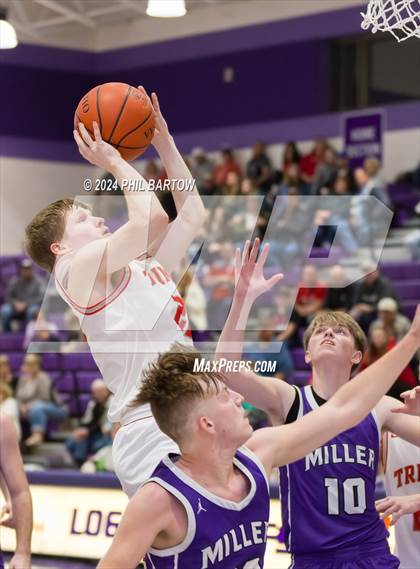 Thumbnail 1 in Miller vs. Trimble (OHSSA South East District Division IV Sectional) photogallery.