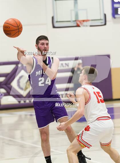Thumbnail 3 in Miller vs. Trimble (OHSSA South East District Division IV Sectional) photogallery.